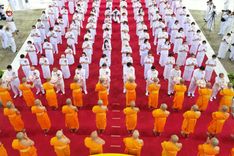 ภาพ No.81602:พิธีหล่อพระประธานเพื่อประดิษฐาน ณ ห้องแก้วสารพัดนึก 2 เนื่องในวันวิสาขบูชา วันเสาร์ที่ 3 มิถุนายน 2566 ณ วัดพระธรรมกาย จ.ปทุมธานี