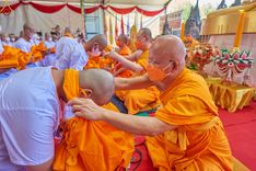 ภาพ No.67978:พิธีบรรพชาสามเณรธรรมทายาท ณ บรมพุทโธ ประเทศอินโดนีเซีย วันที่ 17 ธันวาคม พ.ศ. 2565