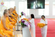 ภาพ No.238526:วันอาทิตย์ที่ 17 สิงหาคม พ.ศ. 2568 พิธีทอดผ้าป่าบำรุงศูนย์อบรมเยาวชนนครปฐม ครบรอบ 14 ปี และพิธีปลูกต้นไม้รอบสระเศรษฐี ณ ศูนย์อบรมเยาวชนนครปฐม