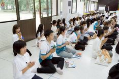 ภาพ No.243081:วันพฤหัสบดีที่ 4 กันยายน พ.ศ. 2568 เวลา 07.00-08.15 น. มหาวิทยาลัยเกษตรศาสตร์ กำแพงแสน ร่วมทำบุญตักบาตร Freshy KU85 พระสงฆ์ 85 รูป