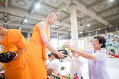 ภาพ No.235341:วันที่ 27 กรกฎาคม พ.ศ. 2568 พิธีตักบาตรฉลองพระใหม่ โครงการบรรพชาและอุปสมบทมู่รุ่นเข้าพรรษา ณ วัดพระธรรมกาย