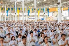ภาพ No.236083:วันที่ 3 สิงหาคม พ.ศ. 2568 พิธีบูชาข้าวพระ ณ สภาธรรมกายสากล วัดพระธรรมกาย
