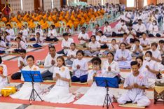 ภาพ No.200095:พิธีทอดผ้าป่าทำนุบำรุงศาสนสถาน ณ วัดบางไผ่นารถ ตำบลบางไทรป่า อำเภอบางเลน จังหวัดนครปฐม ในโครงการธรรมยาตรา กตัญญูบูชา มหาปูชนียาจารย์ พระมงคลเทพมุนี(สด จนฺทสโร) พระผู้ปราบมาร อนุสรณ์สถาน 7 แห่ง ปีที่ 13 วันที่ 22 มกราคม พ.ศ. 2568