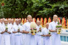 ภาพ No.231772:วันเสาร์ ที่ 5 กรกฎาคม พ.ศ. 2568 พิธีบรรพชา อุปสมบท โครงการอุปสมบท บูชาธรรมมหาปูชนียาจารย์ รุ่นเข้าพรรษา ณ วัดเกาะแก้วประชานุรักษ์ อ.วังทอง  จ.พิษณุโลก