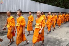 ภาพ No.231967:วันที่ 5 กรกฎาคม พ.ศ. 2568 พิธีถวายภัตตาหารเมนูสวรรค์ เพื่อการบรรลุธรรม ณ หอฉันคุณยายอาจารย์ฯ วัดพระธรรมกาย