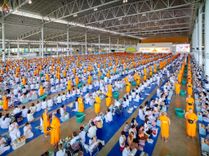 ภาพ No.240466:วันพุธที่ 27 สิงหาคม พ.ศ. 2568 พิธีตักบาตร ในวันธรรมชัย ณ วัดพระธรรมกาย จ.ปทุมธานี