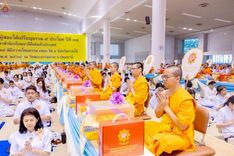 ภาพ No.236315:วันที่ 3 สิงหาคม พ.ศ. 2568 พิธีถวายมหาสังฆทานคณะสงฆ์ 2,000 กว่าวัดทั่วประเทศ ปีที่ 25 , พิธีถวายไทยธรรมคณะสงฆ์ 323 วัด 4 จังหวัดชายแดนภาคใต้ ณ วัดพระธรรมกาย