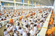 ภาพ No.236426:วันที่ 3 สิงหาคม พ.ศ. 2568 พิธีถวายมหาสังฆทานคณะสงฆ์ 2,000 กว่าวัดทั่วประเทศ ปีที่ 25 , พิธีถวายไทยธรรมคณะสงฆ์ 323 วัด 4 จังหวัดชายแดนภาคใต้ ณ วัดพระธรรมกาย