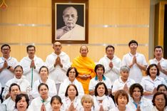 ภาพ No.242432:วันที่ ๒๙ - ๓๑ สิงหาคม พ.ศ. ๒๕๖๘ สัมมนารวมใจผู้นำบุญ บูชาธรรม ๘๑ ปี  หลวงพ่อธัมมชโย รุ่นที่ ๒ กฐินสามัคคีทั่วไทย ๓๐,๐๐๐ วัด โครงการอุปสมบทบูชาธรรมมหาปูชนียาจารย์  ๓,๐๐๐ รูป