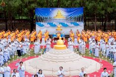 ภาพ No.238318:วันเสาร์ที่ 9 สิงหาคม พ.ศ. 2568 พิธีกลั่นแผ่นดิน โปรยทราย และจุดประทีปถวายเป็นพุทธบูชา จ.ระยอง สถาปนาองค์พระเจดีย์เพื่อสร้างสันติภาพโลก ณ ศูนย์ปฏิบัติธรรมระยอง(บ้านช่องลม) ต.บางบุตร อ.บ้านค่าย จ.ระยอง