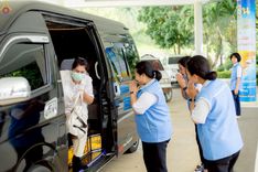 ภาพ No.243224:วันที่ 23-31 สิงหาคม พ.ศ. 2568 เจ้าหน้าที่ทุกสถานะ ทุ่มเทจัดงาน สัมมนารวมใจผู้นำบุญ เพื่องานกฐินสามัคคีทั่วไทย 30,000 วัด บูชาธรรม 81 ปี หลวงพ่อธัมมชโย
