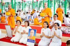 ภาพ No.256320:วันที่ 4 ตุลาคม พ.ศ. 2568 พิธีบรรพชาอุปสมบท  โครงการอุปสมบทหมู่บูชาธรรม 141 ปี  พระมงคลเทพมุนี (สด จนฺทสโร) ณ โบสถ์พระไตรปิฏก วัดพระธรรมกาย จ.ปทุมธานี