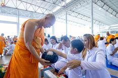 ภาพ No.240503:วันพุธที่ 27 สิงหาคม พ.ศ. 2568 พิธีตักบาตร ในวันธรรมชัย ณ วัดพระธรรมกาย จ.ปทุมธานี