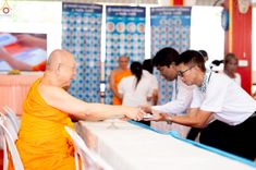 ภาพ No.234486:วันพฤหัสบดีที่ 24 กรกฎาคม พ.ศ. 2568 พิธีถวายสังฆทานแก่คณะสงฆ์ 323 วัด , พิธีมอบกองทุนหนุนแรงใจช่วยครูใต้ , พิธีทำบุญส่วนกุศลแด่ผู้วายชนม์ ในเหตุการณ์ความไม่สงบ 4 จังหวัด ชายแดนภาคใต้ (ปัตตานี , ยะลา , นราธิวาส , สงขลา) ปีที่ 21 ครั้งที่ 179 ณ วัดเวฬุวัน 