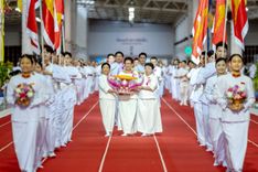 ภาพ No.240799:วันพุธที่ 27 สิงหาคม พ.ศ. 2568 พิธีทอดผ้าป่าเพื่อสร้างอาคาร  82 ปี หลวงพ่อธัมมชโย สมทบกฐินวัดพระธรรมกาย และกฐิน 30,000 วัดทั่วประเทศ ครั้งที่ 1
