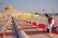 ภาพ No.208227:V.55 สารพัดV สารพัดดี ที่วัดพระธรรมกาย ในโครงการธรรมยาตรา กตัญญูบูชา มหาปูชนียาจารย์ พระมงคลเทพมุนี (สด จนฺทสโร) พระผู้ปราบมาร อนุสรณ์สถาน 7 แห่ง ปีที่ 13 ระหว่างวันที่ 2-31 มกราคม พ.ศ. 2568