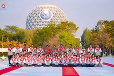 ภาพ No.208177:V.55 สารพัดV สารพัดดี ที่วัดพระธรรมกาย ในโครงการธรรมยาตรา กตัญญูบูชา มหาปูชนียาจารย์ พระมงคลเทพมุนี (สด จนฺทสโร) พระผู้ปราบมาร อนุสรณ์สถาน 7 แห่ง ปีที่ 13 ระหว่างวันที่ 2-31 มกราคม พ.ศ. 2568