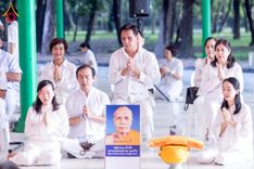 ภาพ No.244648:วันเสาร์ที่ 6 กันยายน พ.ศ. 2568 พิธีขอขมา-รับผ้าไตรของนาคธรรมทายาท โครงการอุปสมบทหมู่บูชาธรรมครบรอบ 108 ปี  วันครูผู้ค้นพบวิชชาธรรมกาย ณ โบสถ์พระไตรปิฎก วัดพระธรรมกาย