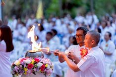 ภาพ No.238416:วันเสาร์ที่ 9 สิงหาคม พ.ศ. 2568 พิธีกลั่นแผ่นดิน โปรยทราย และจุดประทีปถวายเป็นพุทธบูชา จ.ระยอง สถาปนาองค์พระเจดีย์เพื่อสร้างสันติภาพโลก ณ ศูนย์ปฏิบัติธรรมระยอง(บ้านช่องลม) ต.บางบุตร อ.บ้านค่าย จ.ระยอง