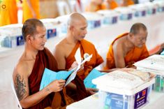 ภาพ No.234451:วันพฤหัสบดีที่ 24 กรกฎาคม พ.ศ. 2568 พิธีถวายสังฆทานแก่คณะสงฆ์ 323 วัด , พิธีมอบกองทุนหนุนแรงใจช่วยครูใต้ , พิธีทำบุญส่วนกุศลแด่ผู้วายชนม์ ในเหตุการณ์ความไม่สงบ 4 จังหวัด ชายแดนภาคใต้ (ปัตตานี , ยะลา , นราธิวาส , สงขลา) ปีที่ 21 ครั้งที่ 179 ณ วัดเวฬุวัน 