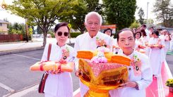 ภาพ No.239659:วันอาทิตย์ ที่ 17 สิงหาคม พ.ศ. 2568 พิธีทอดผ้าป่าฉลองครบรอบ 27 ปี วัดพระธรรมกายซีแอตเติล รัฐวอชิงตัน ประเทศสหรัฐอเมริกา