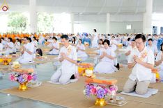 ภาพ No.174624:พิธีถวายภัตตาหารเมนูสวรรค์ เพื่อการบรรลุธรรม ณ หอฉันคุณยายอาจารย์ฯ วัดพระธรรมกาย วันที่ 23 พฤศจิกายน พ.ศ. 2567