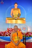 ภาพ No.238077:วันอังคารที่ 12 สิงหาคม พ.ศ. 2568 กิจกรรมวันแม่แห่งชาติ พิธีเปิดห้องปฎิบัติธรรม "กลางใส ใจสว่าง" (World Inner Peace Meditation Room) พิธีลูกกราบคุณแม่-คุณพ่อ พิธีทอดผ้าป่ากองทุนเลี้ยงพระ&กฐิน 30,000 วัด(บูชาธรรมหลวงพ่อ) พิธีไถ่โคท้อง 2 ตัว  ณ วิหารคด 2 ว