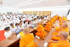 ภาพ No.230081:วันพฤหัสบดีที่ 26 มิถุนายน พ.ศ. 2568 พิธีทอดผ้าป่าฉลองอาคารชุดศูนย์ปฏิบัติธรรมน้ำใสใจสว่าง น้อมบูชาธรรมอายุวัฒนะมงคล 81 ปี หลวงพ่อธัมมชโย ณ ศูนย์ปฏิบัติธรรมน้ำใสใจสว่าง เขตบางกอกน้อย กรุงเทพมหานคร