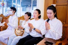 ภาพ No.195918:พิธีถวายภัตตาหารเป็นสังฆทาน แด่พระธรรมยาตรา ณ วัดโบสถ์(บน) ตำบลบางคูเวียง อำเภอบางกรวย จังหวัดนนทบุรี ในโครงการธรรมยาตรา กตัญญูบูชา มหาปูชนียาจารย์ พระมงคลเทพมุนี(สด จนฺทสโร) พระผู้ปราบมาร อนุสรณ์สถาน 7 แห่ง ปีที่ 13 วันที่ 16 มกราคม พ.ศ. 2568
