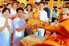 ภาพ No.256125:วันที่ 12 ตุลาคม พ.ศ. 2568 พิธีทอดกฐินสามัคคีทั่วไทย 30,000 วัด โดยคณะศิษยานุศิษย์ บูชาธรรม 81 ปี หลวงพ่อธัมมชโย ณ วัดบางโฉลงใน อ.บางพลี จ.สมุทรปราการ