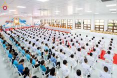 ภาพ No.237606:พิธีเจริญพระพุทธมนต์ ปฏิบัติธรรมเจริญสมาธิภาวนา และทำบุญตักบาตร ถวายพระราชกุศล เนื่องในโอกาสวันเฉลิมพระชนมพรรษา สมเด็จพระนางเจ้าสิริกิติ์ พระบรมราชินีนาถ พระบรมราชชนนีพันปีหลวง วันอังคารที่ 12 สิงหาคม พ.ศ. 2568  ณ อาคารปลูกศรัทธา 2 วัดพระธรรมกาย 