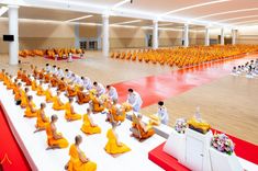 ภาพ No.234919:พิธีเจริญพระพุทธมนต์ ปฎิบัติธรรมเจริญสมาธิภาวนา และพิธีทำบุญตักบาตร เพื่อถวายเป็นพระราชกุศลแด่พระบาทสมเด็จพระวชิรเกล้าเจ้าอยู่หัว เนื่องในโอกาสวันเฉลิมพระชนมพรรษา 28 กรกฎาคม พ.ศ. 2568 ณ ห้องแก้วสารพัดนึก 2 วัดพระธรรมกาย อ.คลองหลวง จ.ปทุมธานี