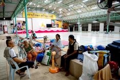 ภาพ No.235434:วันที่ 30-31 กรกฎาคม พ.ศ. 2568 วัดพระธรรมกาย มูลนิธิธรรมกาย ร่วมกับศูนย์ส่งเสริมศีลธรรมจังหวัดสุรินทร์ เปิดศูนย์พักพิงชั่วคราวเพื่อช่วยเหลือประชาชน ผู้อพยพจากเหตุปะทะกันตามแนวชายแดน ไทย-กัมพูชา ตั้งแต่วันที่ 24 กรกฎาคม พ.ศ.2568 เป็นต้นไป