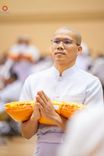 ภาพ No.217072:วันเสาร์ที่ 12 เมษายน พ.ศ. 2568 พิธีเวียนประทักษิณรอบพระมหาธรรมกายเจดีย์  พิธีวันทาเจดีย์ พิธีขอขมาและมอบผ้าไตร ในโครงการอุปสมบทหมู่ บูชาธรรมหลวงพ่อธัมมชโย, โครงการธรรมทายาท ระดับอุดมศึกษา รุ่นที่ 52 ,  โครงการบวชพระนานาชาติ AEC & WAB CEO รุ่นที่ 4 , ณ ว