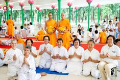 ภาพ No.256318:วันที่ 4 ตุลาคม พ.ศ. 2568 พิธีบรรพชาอุปสมบท  โครงการอุปสมบทหมู่บูชาธรรม 141 ปี  พระมงคลเทพมุนี (สด จนฺทสโร) ณ โบสถ์พระไตรปิฏก วัดพระธรรมกาย จ.ปทุมธานี