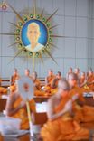 ภาพ No.91512:พิธีบุพเปตพลี ครั้งที่ 142 ร่วมอุทิศบุญแด่หมู่ญาติที่ล่วงลับไปแล้ว และสืบทอดอายุพระพุทธศาสนา วันอาทิตย์ที่ 29 ตุลาคม พ.ศ. 2566 (วันพระขึ้น 15 ค่ำ เดือน 11) ณ หอฉันคุณยายอาจารย์ฯ วัดพระธรรมกาย