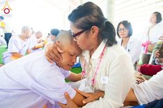 ภาพ No.181495:พิธีขอขมาผู้ปกครอง, พิธีมอบบาตรผ้าไตร, พิธีบรรพชาสามเณร โดยพระครูวิบูลย์เจติยาทร รองเจ้าคณะจังหวัดลำพูน ณ ธุดงคสถานลำพูน ต.เหล่ายาว  อ.บ้านโฮ่ง จ.ลำพูน วันที่ 5 ธันวาคม พ.ศ. 2567