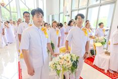 ภาพ No.239427:วันอาทิตย์ที่ 17 สิงหาคม พ.ศ. 2568 พิธีกดปุ่มอัญเชิญรูปเหมือน พระมงคลเทพมุนี (สด จันทสโร)  ณ มหาวิหารแก้วพระมงคลเทพมุนี  ศูนย์ปฏิบัติธรรมแก้วเมืองเลย