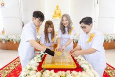 ภาพ No.239470:วันอาทิตย์ที่ 17 สิงหาคม พ.ศ. 2568 พิธีกดปุ่มอัญเชิญรูปเหมือน พระมงคลเทพมุนี (สด จันทสโร)  ณ มหาวิหารแก้วพระมงคลเทพมุนี  ศูนย์ปฏิบัติธรรมแก้วเมืองเลย