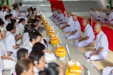 ภาพ No.244673:วันเสาร์ที่ 6 กันยายน พ.ศ. 2568 พิธีขอขมา-รับผ้าไตรของนาคธรรมทายาท โครงการอุปสมบทหมู่บูชาธรรมครบรอบ 108 ปี  วันครูผู้ค้นพบวิชชาธรรมกาย ณ โบสถ์พระไตรปิฎก วัดพระธรรมกาย