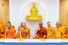 ภาพ No.233270:วันอาทิตย์ที่ 6 กรกฎาคม พ.ศ. 2568 พิธีถวายมหาสังฆทานแด่คณะสงฆ์ทั่วโลกและพิธีตักบาตรเนื่องในวันเข้าพรรษา  ณ วัดพุทธเคปทาวน์ ประเทศแอฟริกาใต้
