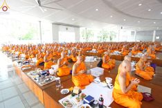 ภาพ No.162134:พิธีถวายภัตตาหารเมนูสวรรค์ เนื่องในวันออกพรรษา (ขึ้น 15 ค่ำ เดือน 11) วันพฤหัสบดีที่ 17 ตุลาคม พ.ศ. 2567 ณ หอฉันคุณยายอาจารย์ฯ วัดพระธรรมกาย
