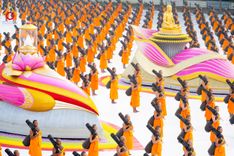 ภาพ No.191703:พระธรรมยาตราปฏิบัติธรรม และถ่ายภาพหมู่ประวัติศาสตร์ ณ อนุสรณ์สถานคลองบางนางแท่น อ.สามพราน จ.นครปฐม ในโครงการธรรมยาตรา กตัญญูบูชา มหาปูชนียาจารย์ พระมงคลเทพมุนี(สด จนฺทสโร) พระผู้ปราบมาร อนุสรณ์สถาน 7 แห่ง ปีที่ 13 วันที่ 8 มกราคม พ.ศ. 2568