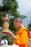 ภาพ No.255487:วันที่ 13 ตุลาคม พ.ศ. 2568 พิธีบรรจุพระบรมสารีริกธาตุ ผูกผ้า 7 สี เพื่อความเป็นสิริมงคล  และ ยกช่อฟ้า ประดิษฐานบนหลังคาอุโบสถวัดทุ่งเจริญธรรม ถวายบูชาธรรม 81 ปี หลวงพ่อธัมมชโย โดยคณะศิษยานุศิษย์ ณ วัดทุ่งเจริญธรรม อ.อมก๋อย จ.เชียงใหม่