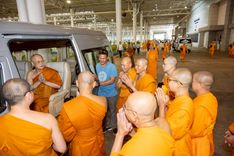 ภาพ No.234936:พิธีเจริญพระพุทธมนต์ ปฎิบัติธรรมเจริญสมาธิภาวนา และพิธีทำบุญตักบาตร เพื่อถวายเป็นพระราชกุศลแด่พระบาทสมเด็จพระวชิรเกล้าเจ้าอยู่หัว เนื่องในโอกาสวันเฉลิมพระชนมพรรษา 28 กรกฎาคม พ.ศ. 2568 ณ ห้องแก้วสารพัดนึก 2 วัดพระธรรมกาย อ.คลองหลวง จ.ปทุมธานี