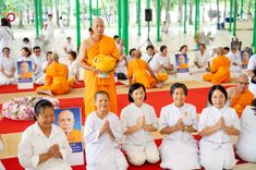 ภาพ No.256317:วันที่ 4 ตุลาคม พ.ศ. 2568 พิธีบรรพชาอุปสมบท  โครงการอุปสมบทหมู่บูชาธรรม 141 ปี  พระมงคลเทพมุนี (สด จนฺทสโร) ณ โบสถ์พระไตรปิฏก วัดพระธรรมกาย จ.ปทุมธานี