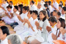 ภาพ No.189309:พิธีทอดผ้าป่าทำนุบำรุงศาสนสถาน ในโครงการธรรมยาตรา กตัญญูบูชา มหาปูชนียาจารย์ พระมงคลเทพมุนี(สด จนฺทสโร) พระผู้ปราบมาร อนุสรณ์สถาน 7 แห่ง ปีที่ 13 ณ วัดใหม่นพรัตน์  ต.เนินพระปรางค์ อ.สองพี่น้อง จ.สุพรรณบุรี วันที่ 5 มกราคม พ.ศ. 2568
