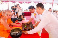 ภาพ No.104157:พิธีโปรยรัตนชาติ วางศิลาฤกษ์ สามเณรธรรมทายาทชาวอินโดนีเซียกว่า 1,000 รูป ณ มหาเจดีย์บุโรพุทโธ ประเทศอินโดนีเซีย ในวันที่ 21 ธันวาคม พ.ศ. 2566
