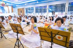 ภาพ No.195906:พิธีถวายภัตตาหารเป็นสังฆทาน แด่พระธรรมยาตรา ณ วัดโบสถ์(บน) ตำบลบางคูเวียง อำเภอบางกรวย จังหวัดนนทบุรี ในโครงการธรรมยาตรา กตัญญูบูชา มหาปูชนียาจารย์ พระมงคลเทพมุนี(สด จนฺทสโร) พระผู้ปราบมาร อนุสรณ์สถาน 7 แห่ง ปีที่ 13 วันที่ 16 มกราคม พ.ศ. 2568