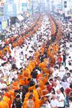 ภาพ No.236956:วันอาทิตย์ที่ 10 สิงหาคม พ.ศ. 2568 มหาสังฆทานครั้งยิ่งใหญ่ ตักบาตรพระ 10,000 รูป ถ.นิพัทธ์อุทิศ 3 ใจกลางนครหาดใหญ่ จ.สงขลา